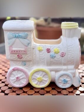 👶🏻 Vintage Ceramic Baby Train Planter w/Pastel Accents by Nancy Pew, c. 1950s
